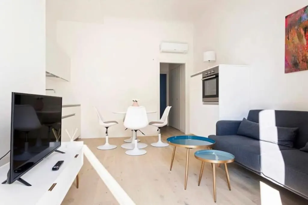 Apartment Luxury One Bedroom Corso Buenos Aires Milan Italy